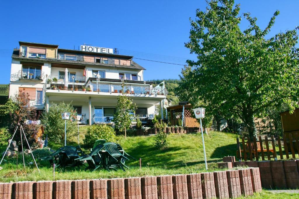 Hotel Restaurant Moselblick Вінтріх Екстер'єр фото