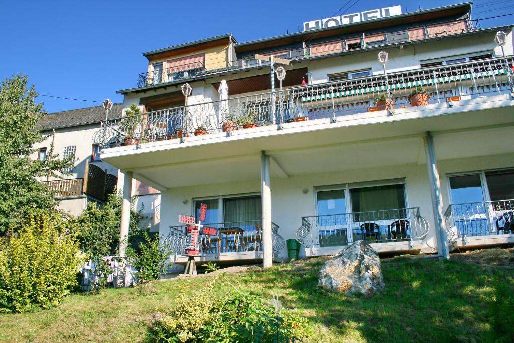 Hotel Restaurant Moselblick Вінтріх Екстер'єр фото